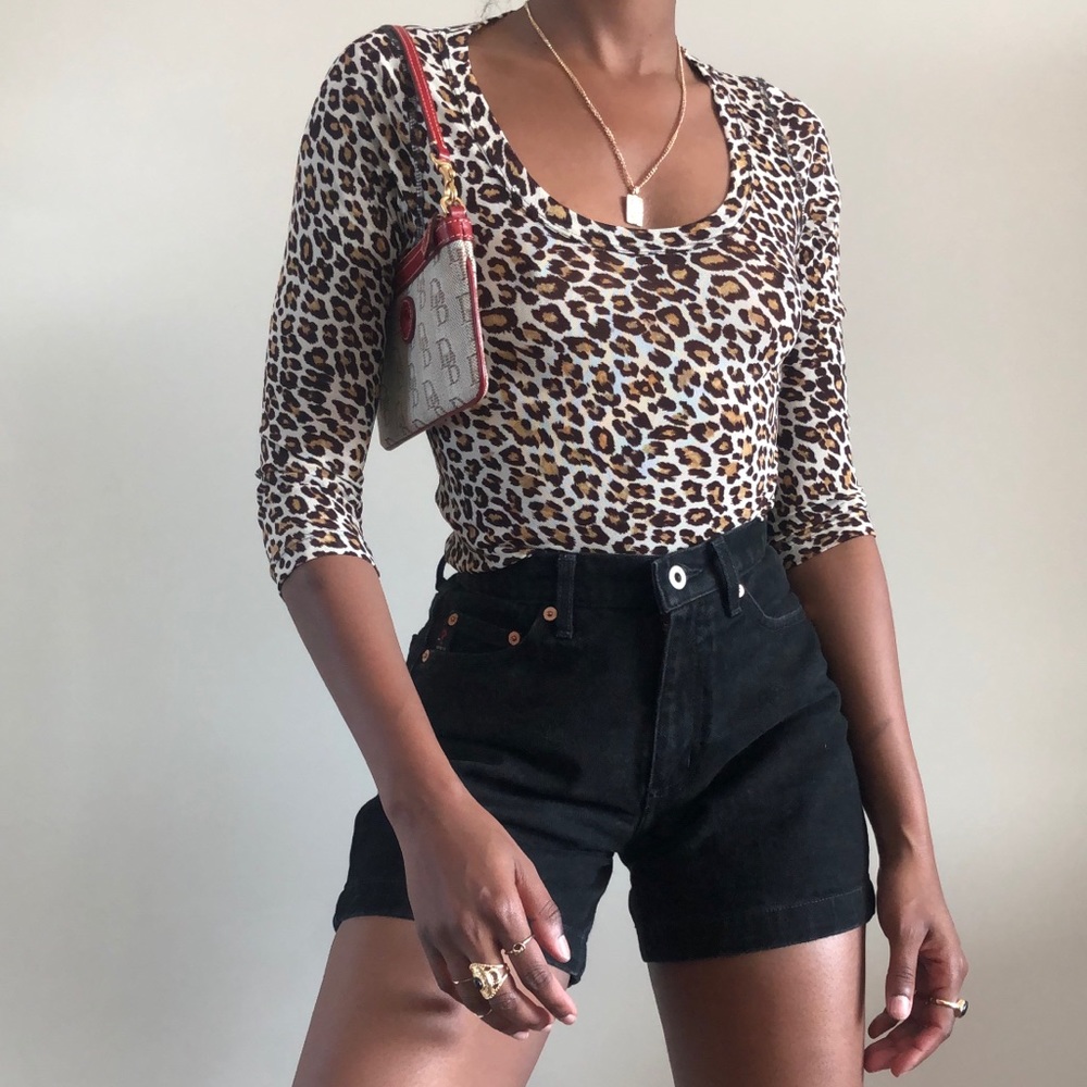 Vintage cheetah print mesh shirt ❤️